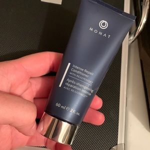 Monat intense repair conditioner
